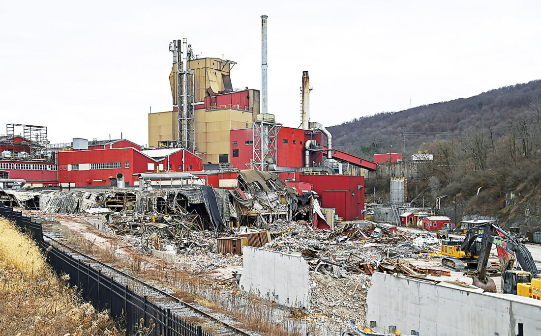 Keep out News, Sports, Jobs Altoona Mirror